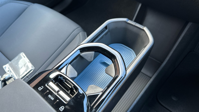 Volvo EX30 200kW SM Extended Range Plus 69kWh 5dr Auto Electric Estate